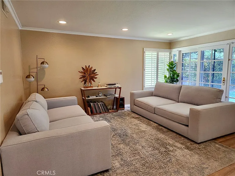 24718 Calle Serranona — Photo 7