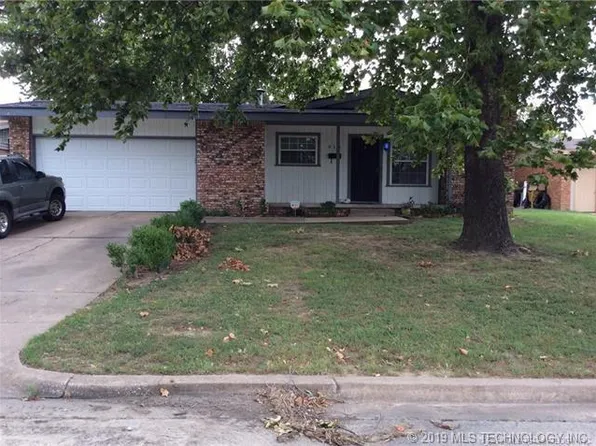 511 S 104th Ave E, Tulsa, OK 74128