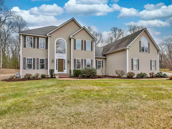 22 Carr Hill Road, Windham, NH 03087