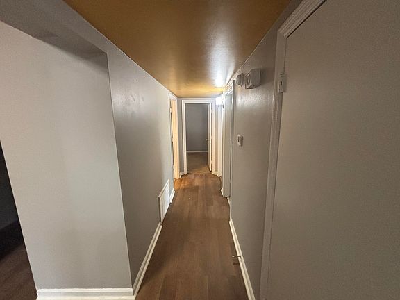 5th image of 214 Rugby Rd