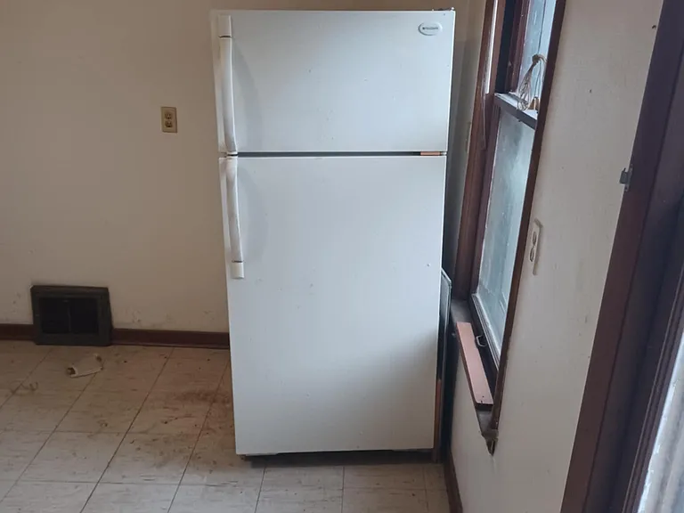1110 E Hamilton St #201 — Photo 3