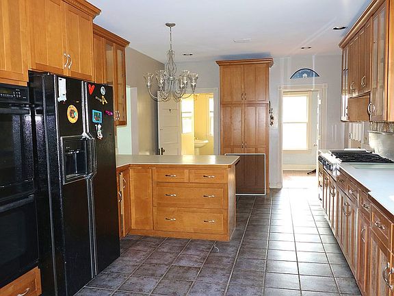 Kitchen opposite view