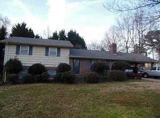 3026 Saint Charles Ave, Gainesville, GA 30504