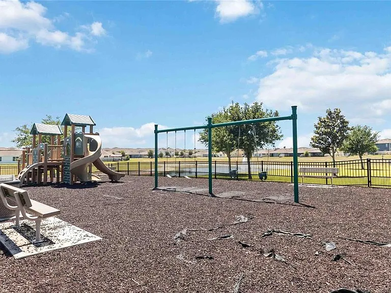 9004 Tuscan Cypress St — Photo 46