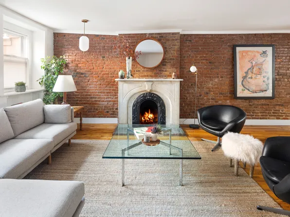 380 Sackett Street image 1 of 26