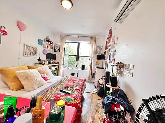 Rented by ERNY LLC | media 20