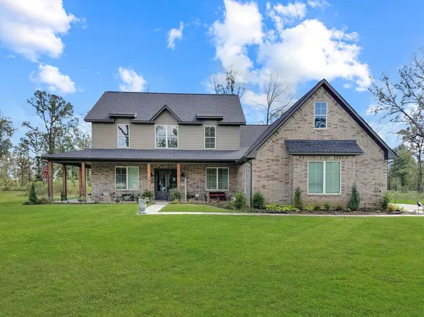 15 Akin Oak Dr, Texarkana, TX 75503