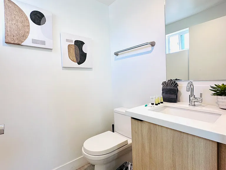 218 N Coronado St #216-1/2 — Photo 20