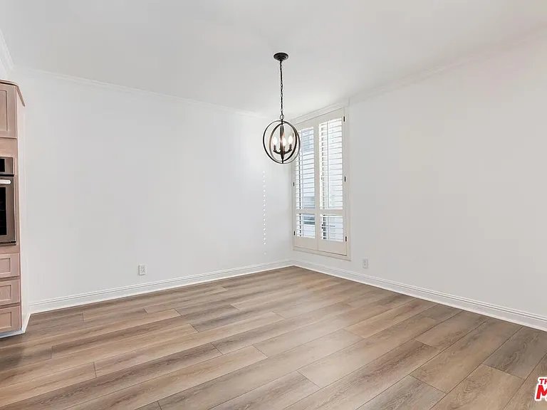 1710 Malcolm Ave #303 — Photo 7
