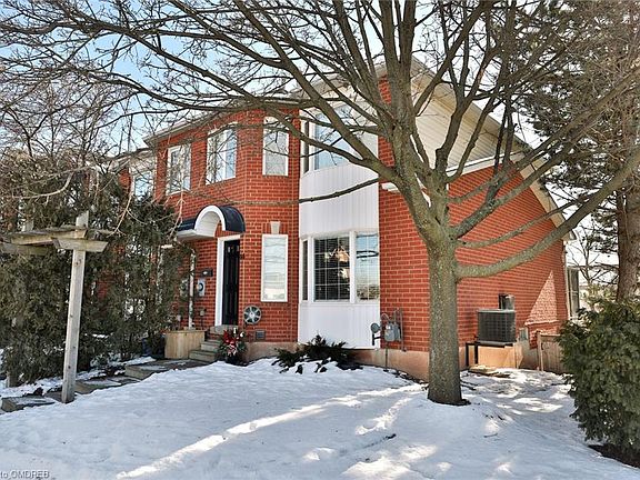 2nd image of 44 Glenashton Dr