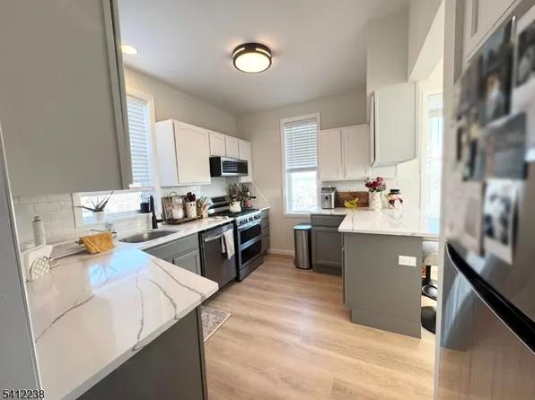 335B Hackensack St, Carlstadt, NJ 07072