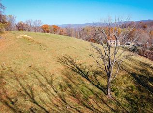 Black Snake Holw, Elizabethton, TN 37643