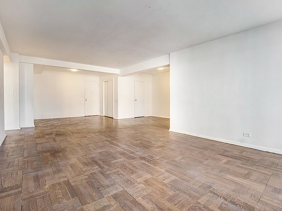 4th image of 20 Beekman Pl #3AA
