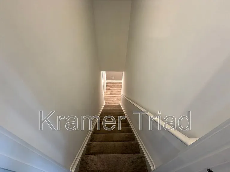 7889 Arimoore Dr — Photo 29