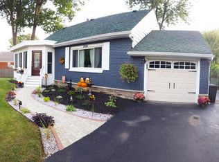 2660 Walt Whitman Dr, Schenectady, NY 12304