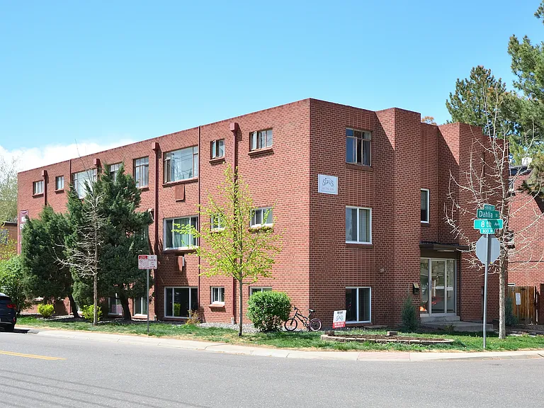 801 N Dahlia St — Photo 12