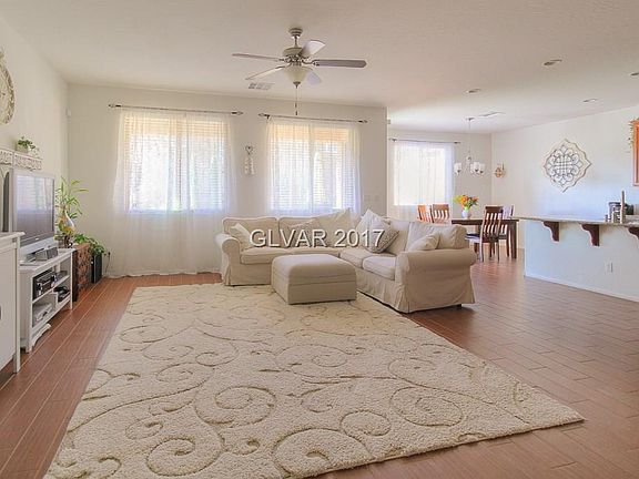 3rd image of 10611 College Hill Ave