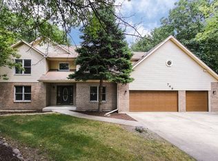 768 Duxbury Ln, Bartlett, IL 60103