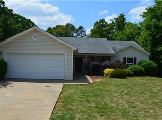 302 Carly Ct, Bethlehem, GA 30620