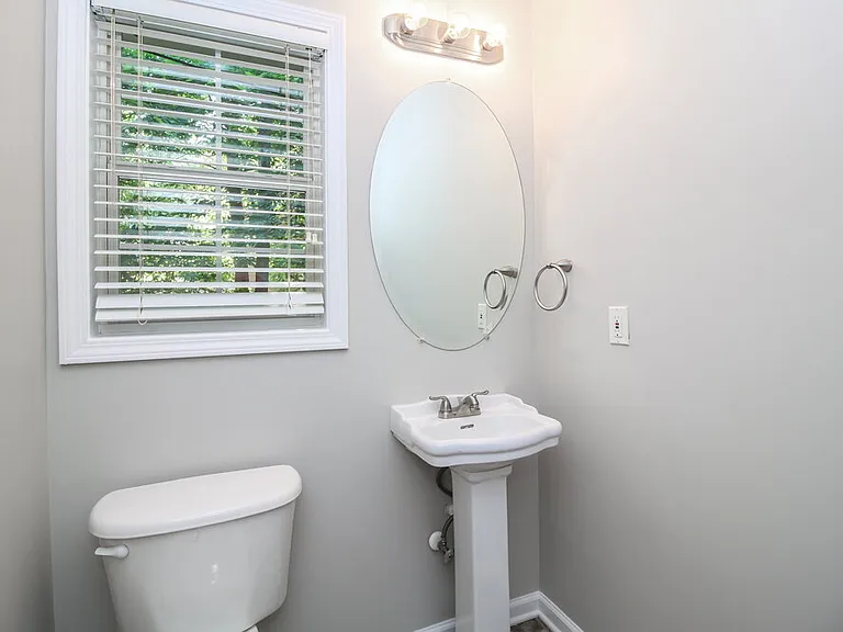 35 Goldfinch Dr — Photo 14