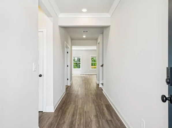 2354 Martin Spring Bnd, Lawrenceville, GA 30045