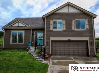 5814 S 191st Ter, Omaha, NE 68135