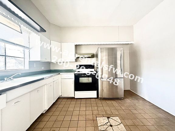 4th image of 648 Lawton Pl