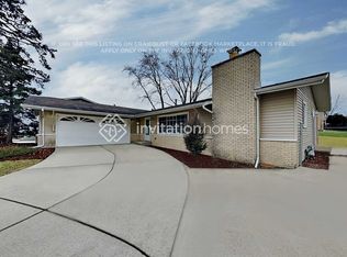 15416 Ridgeland Ave, Oak Forest, IL 60452