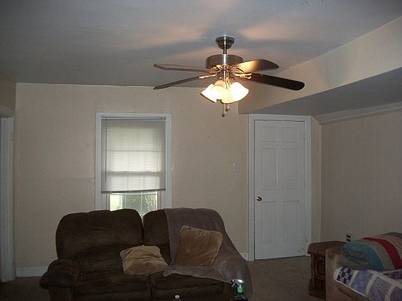 5th image of 203 School St