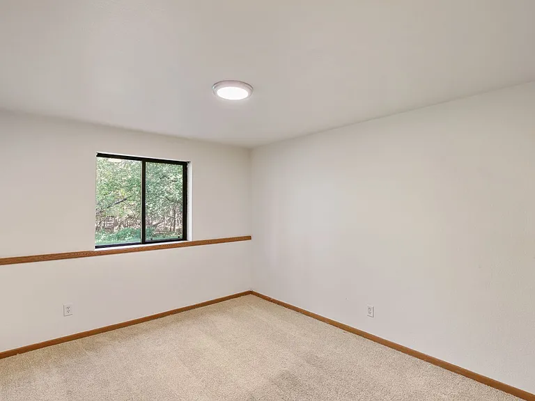 3356 Byron Center Ave SW — Photo 31