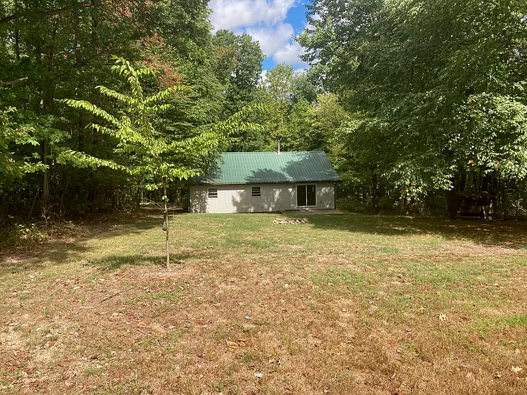 Rock Hollow Rd — Photo 1