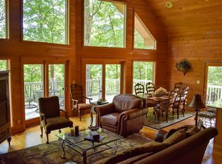 195 Talisi Trl, Whittier, NC 28789