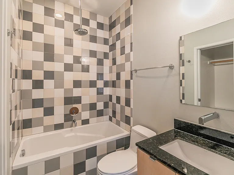 5205 Capitol Ave #6 — Photo 33