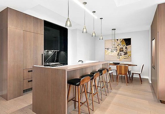 4th image of 196 Orchard St APT 8R