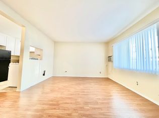 14535 Hartland St #E5, Van Nuys, CA 91405