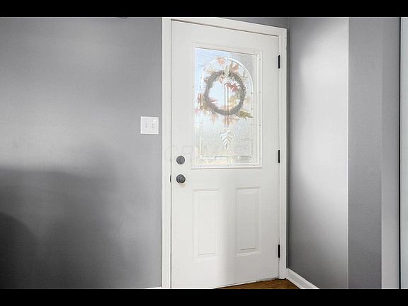3rd image of 4900 Arthur Pl