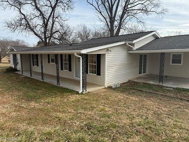 1st image of 2115 Ararat Rd