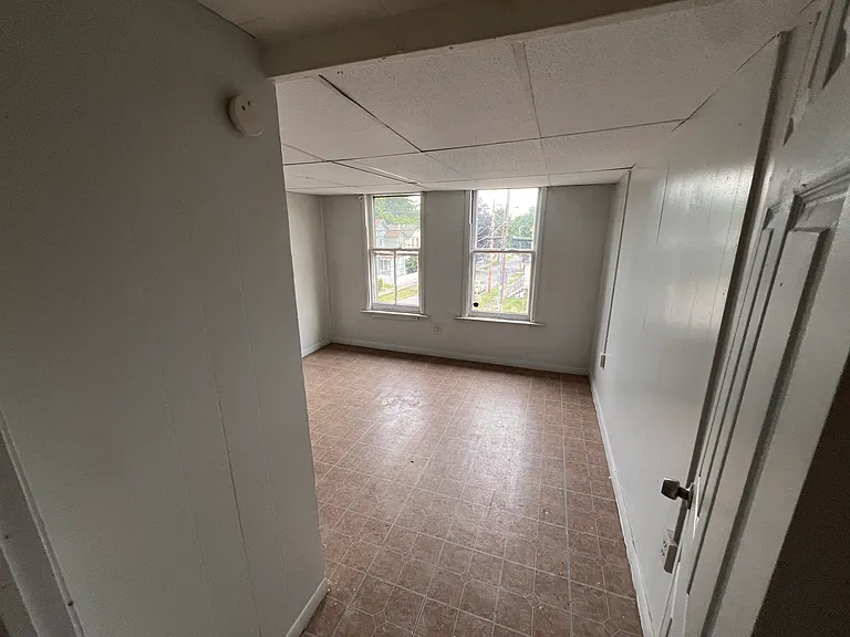 1112 Lenox Ave #2F — Photo 9