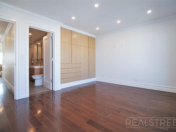 4th image of 54 Van Dyke St Floor 2