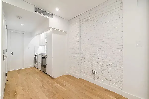 Rented by REAL New York | media 8