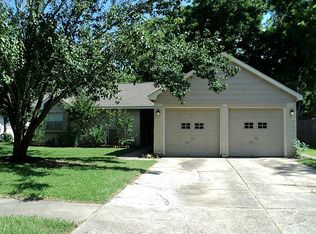 10711 Glenwolde Dr, Houston, TX 77099