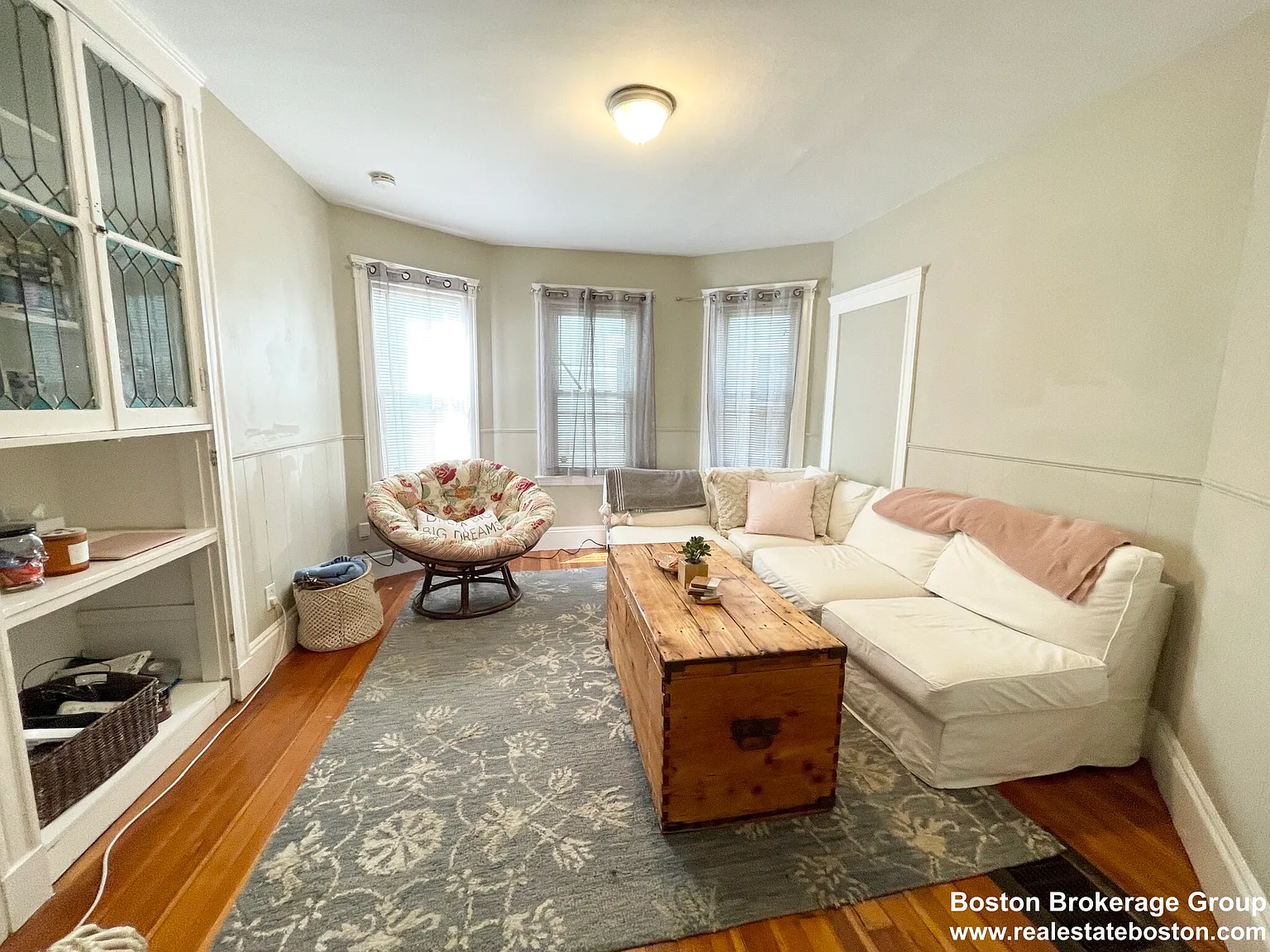 4 bed, 1.0 bath, $3,600 — Photo 3