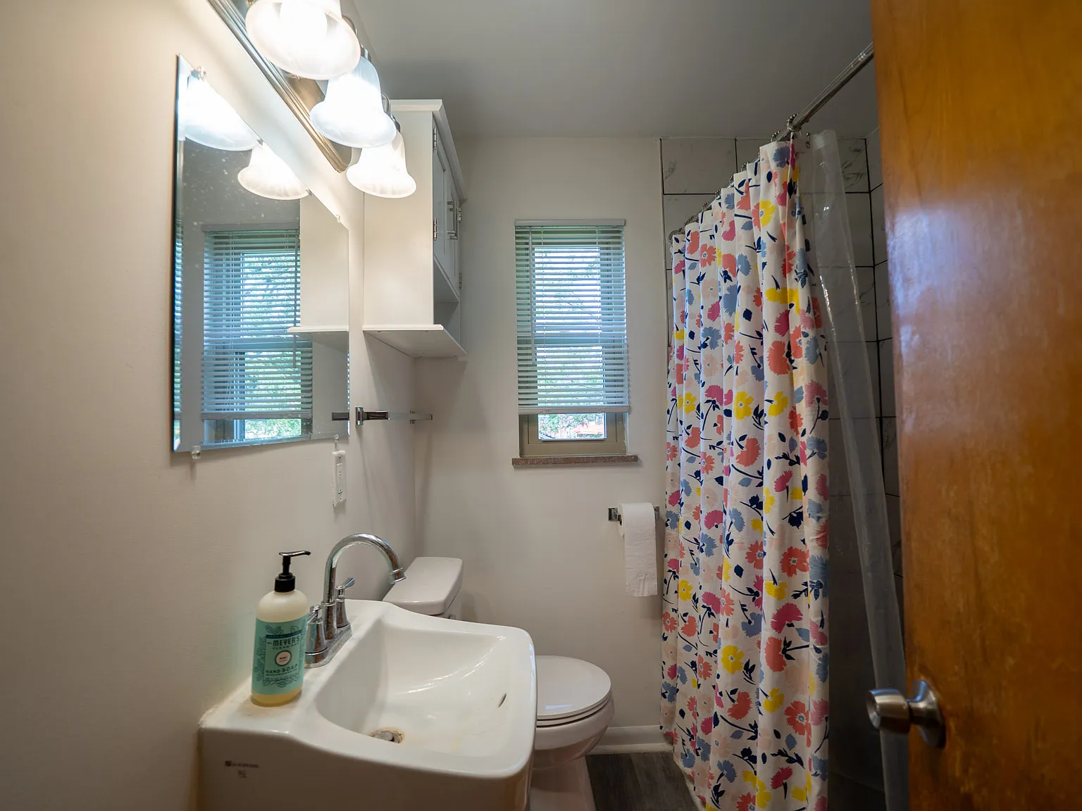 2 bed, 1018 sqft, $1,700 — Photo 3