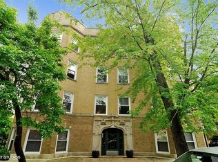 1423 W Pratt Blvd #1, Chicago, IL 60626