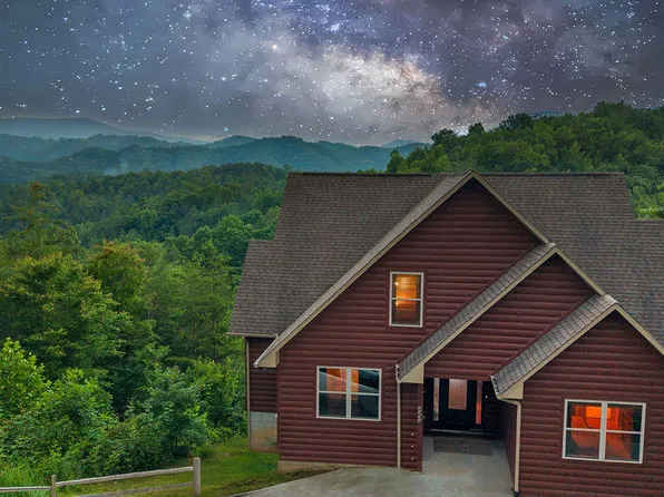 2351 Smoky Vista Way, Sevierville, TN 37862