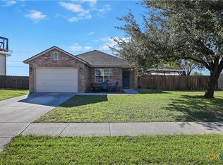 213 Chisholm Trl, Seguin, TX 78155