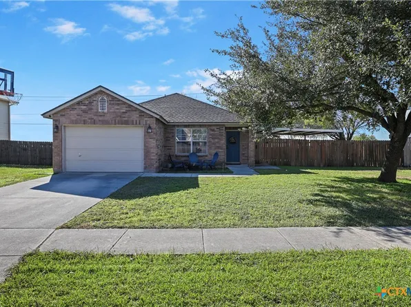 213 Chisholm Trl, Seguin, TX 78155
