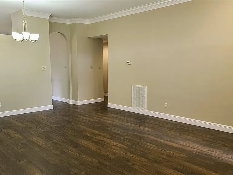 2517 Jacqueline Dr — Photo 6