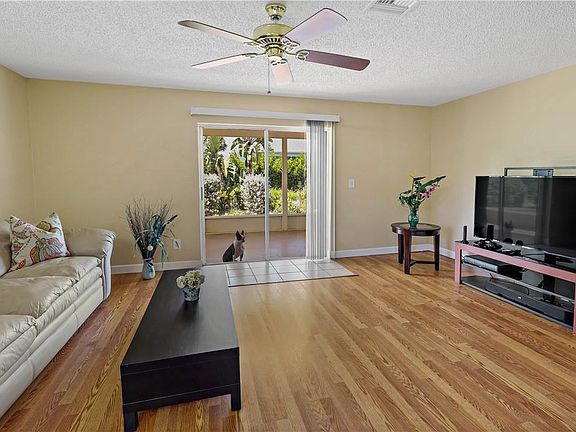 4th image of 1556 4th Ln