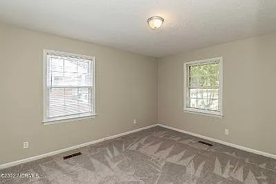 306 Forest Dr — Photo 6